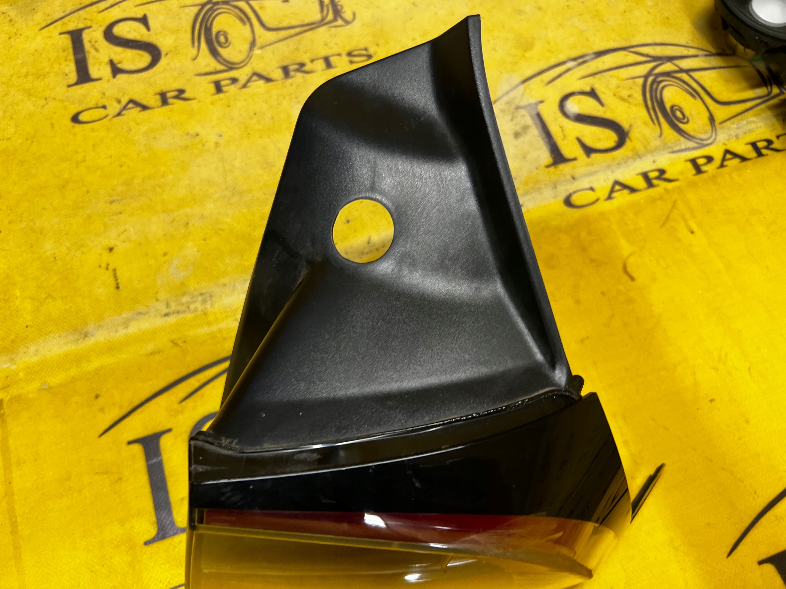 LAMPA TYŁ TYLNA PRAWY PRAWA TESLA MODEL 3 PRZEDLIFT