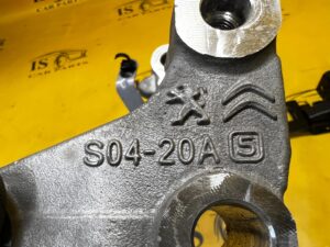 ŁAPA WSPORNIK ZAWIESZENIA PRZEDNIEGO PEUGEOT 3008 II