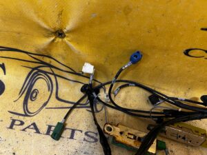 INSTALACJA WIĄZKA ANTENY ANTENOWA RANGE ROVER EVOQUE II L551