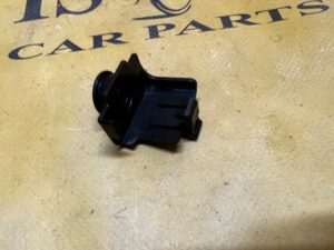 ZAŚLEPKA OSŁONA KLEMY DODATNIEJ PLUSOWEJ FORD FUSION LIFT USA