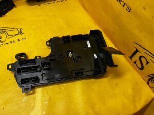 STEROWNIK MODUŁ NISKONAPIĘCIOWY NADWOZIA LEWY TESLA MODEL 3 PRZEDLIFT 2WD