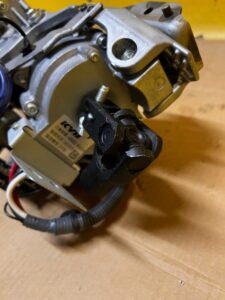 KOLUMNA KIEROWNICZA WSPOMAGANIE ELEKTRYCZNE INFINITI Q50