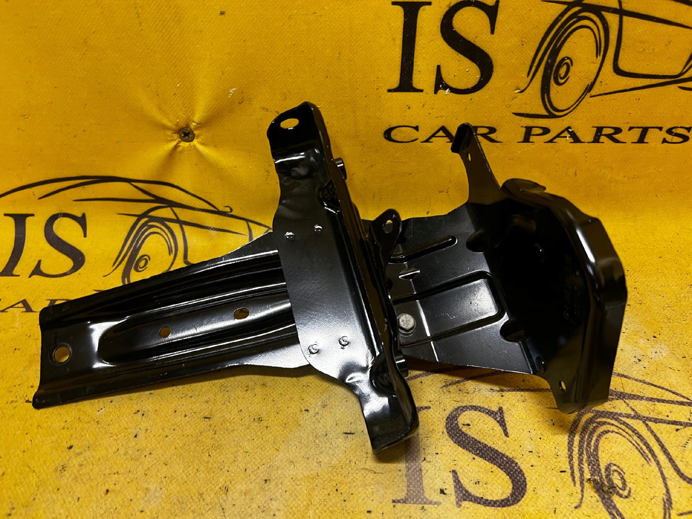 WSPORNIK RAMKA MODUŁU BEZPIECZNIKÓW MERCEDES W176