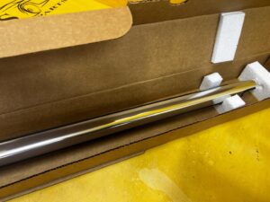 LISTWA ZGARNIAJĄCA DRZWI PRZÓD LEWA LEWY CHROM BMW X7 G07 NOWA OEM