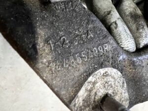 ŁAPA WSPORNIK SILNIKA RENAULT DACIA MERCEDES NISSAN 1.5 BLUE DCI