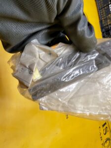 4 X ŚRUBA DWUSTRONNA OBUDOWA SILNIKA M8X124 BMW C1 C1 200 NOWA OEM