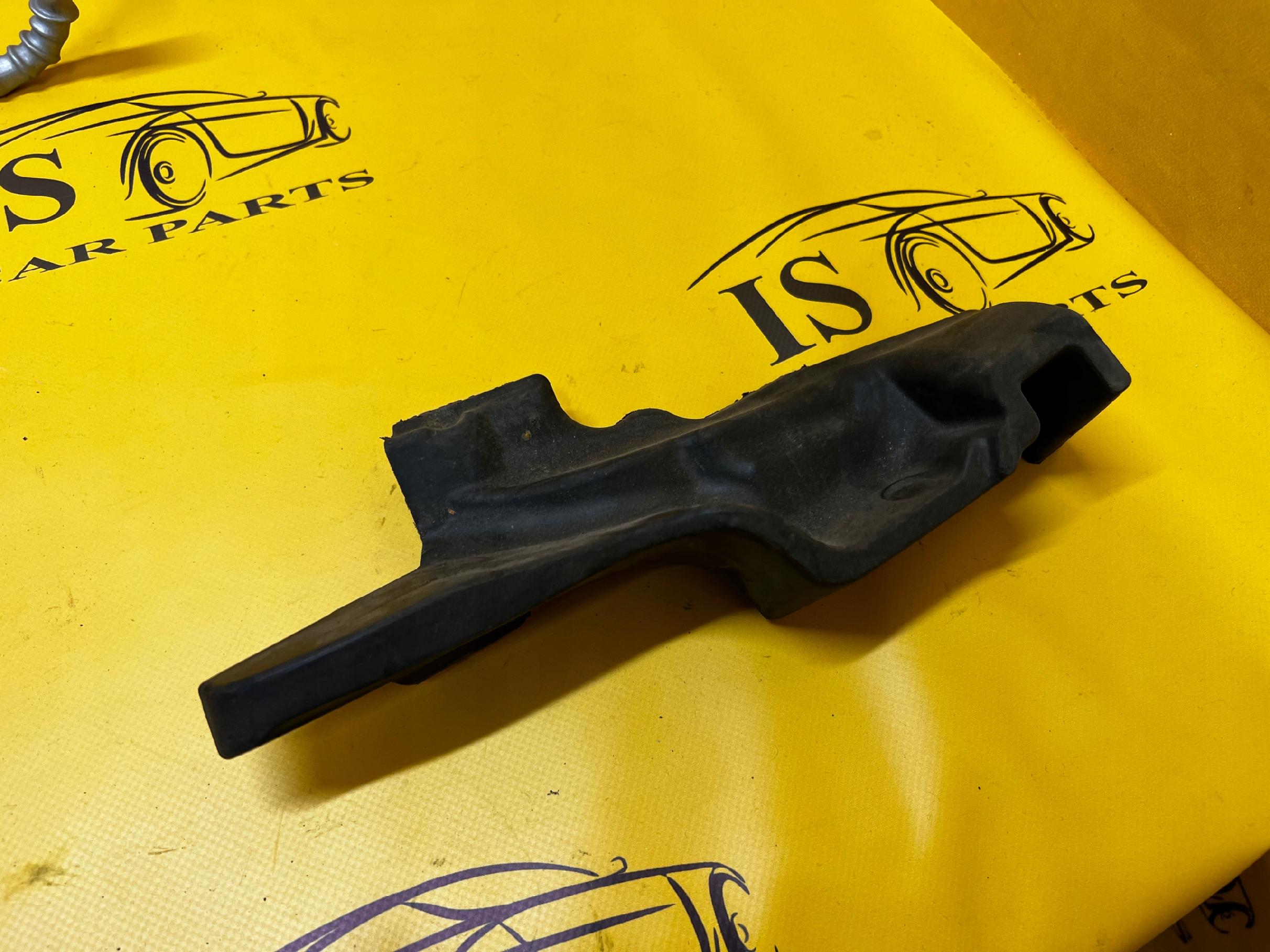 LEWA GĄBKA PIANKA PODSZYBIA RENAULT MEGANE IV