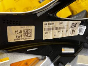 KOMPLETNY ZDERZAK PRZEDNI PRZÓD GENESIS GV70 EUROPA BIAŁA PERŁA