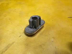 2 X KIERUNKOWSKAZ BŁOTNIKA PRZÓD DACIA DOKKER DUSTER I