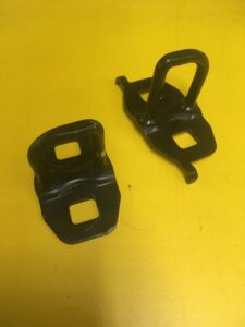 RYGIEL TYL/PRZO DRZWI RENAULT MEGANE IV 905700851