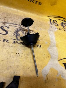 ŚRUBA MOCOWANIE KOŁA ZAPASOWEGO LR RANGE ROVER EVOQUE II L551