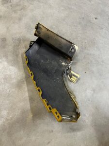 NAROŻNIK ZDERZAKA TYŁ TYLNY PRAWY PEUGEOT 5008 II P87 ZŁOTY