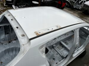 ĆWIARTKA DACH SŁUPKI POSZYCIE DACIA SANDERO III 3 STEPWAY