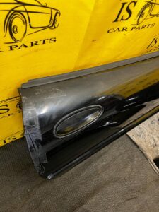 DRZWI PRAWA STRONA PRAWY PRZÓD LISTWA CHEVROLET CORVETTE C5 97-04