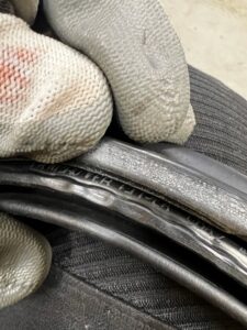 USZCZELKA KLAPY BAGAŻNIKA TYŁ RANGE ROVER VELAR L560