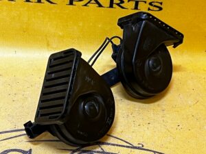 KLAKSON SYGNAŁ TRĄBKA MOCOWANIE JAGUAR XJ X351