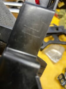 ŚLIZG MOCOWANIE ZDERZAKA TYŁ LEWY PEUGEOT 3008 II