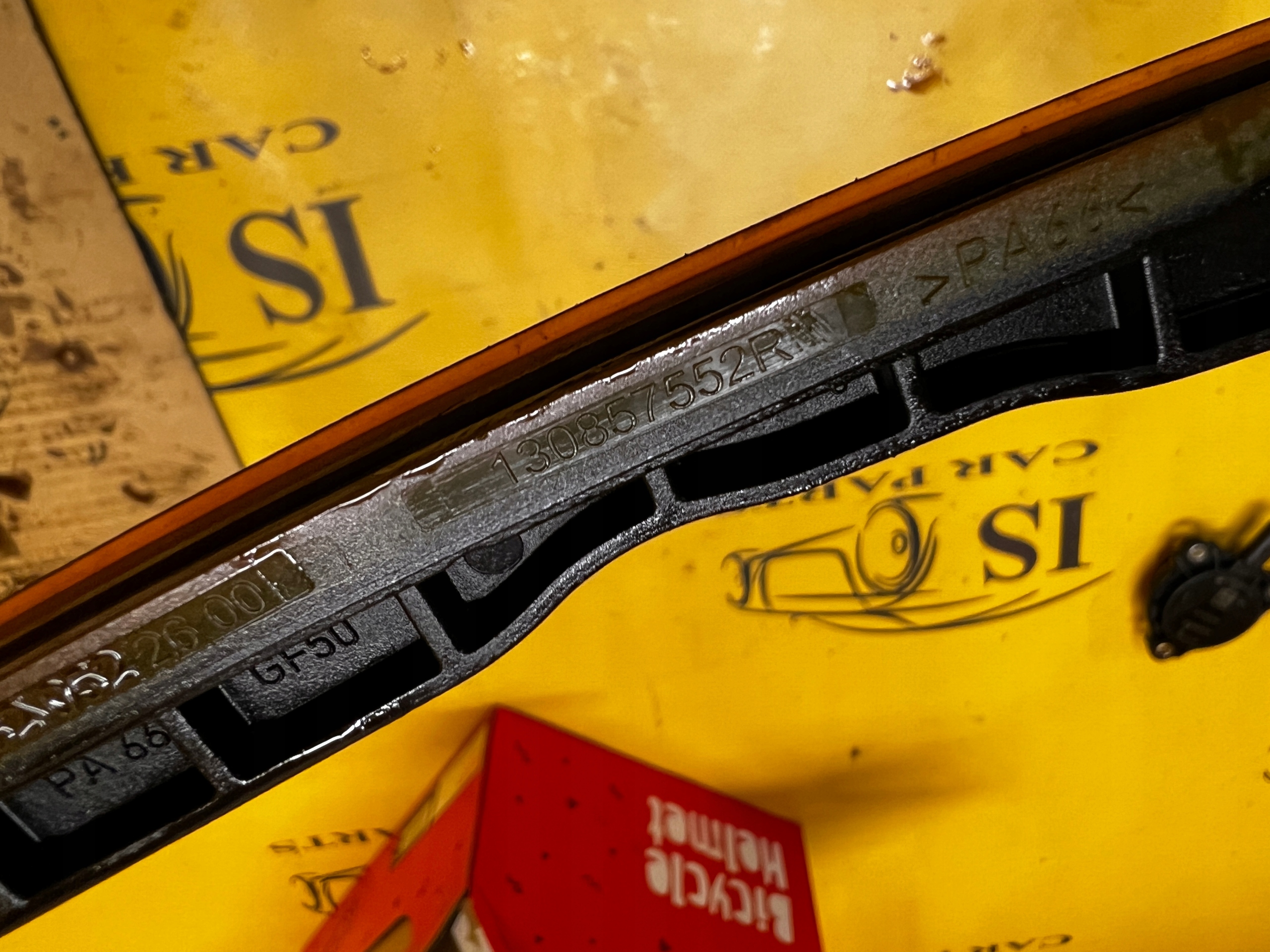 PROWADNICA ŁAŃCUCHA ŚLIZG ROZRZĄDU RENAULT 1.3 TCE