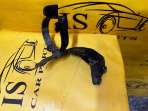 WSPORNIK UCHWYT POMPY WODY MOCOWANIE MERCEDES C-KLASA W206