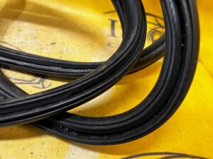 USZCZELKA KLAPY BAGAŻNIKA TYŁ TESLA MODEL 3 PRZEDLIFT