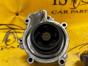 POMPA WODY Z OBUDOWĄ AUDI A8 D4 4.0 TFSI LIFT