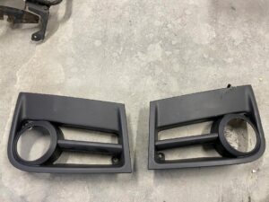 ZAŚLEPKA HALOGENA PRAWA MERCEDES ACTROS MP4