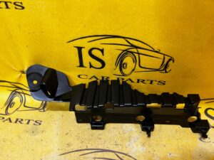 UCHWYT BŁOTNIKA TYLNEGO PRAWY FORD ESCAPE MK4 1.5 EB