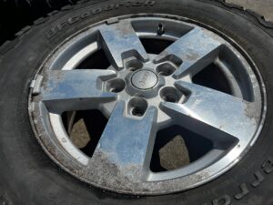 KOŁA FELGI OPONY TERENOWE JEEP GRAND CHEROKEE COMMANDER WRANGLER 265/65 R17