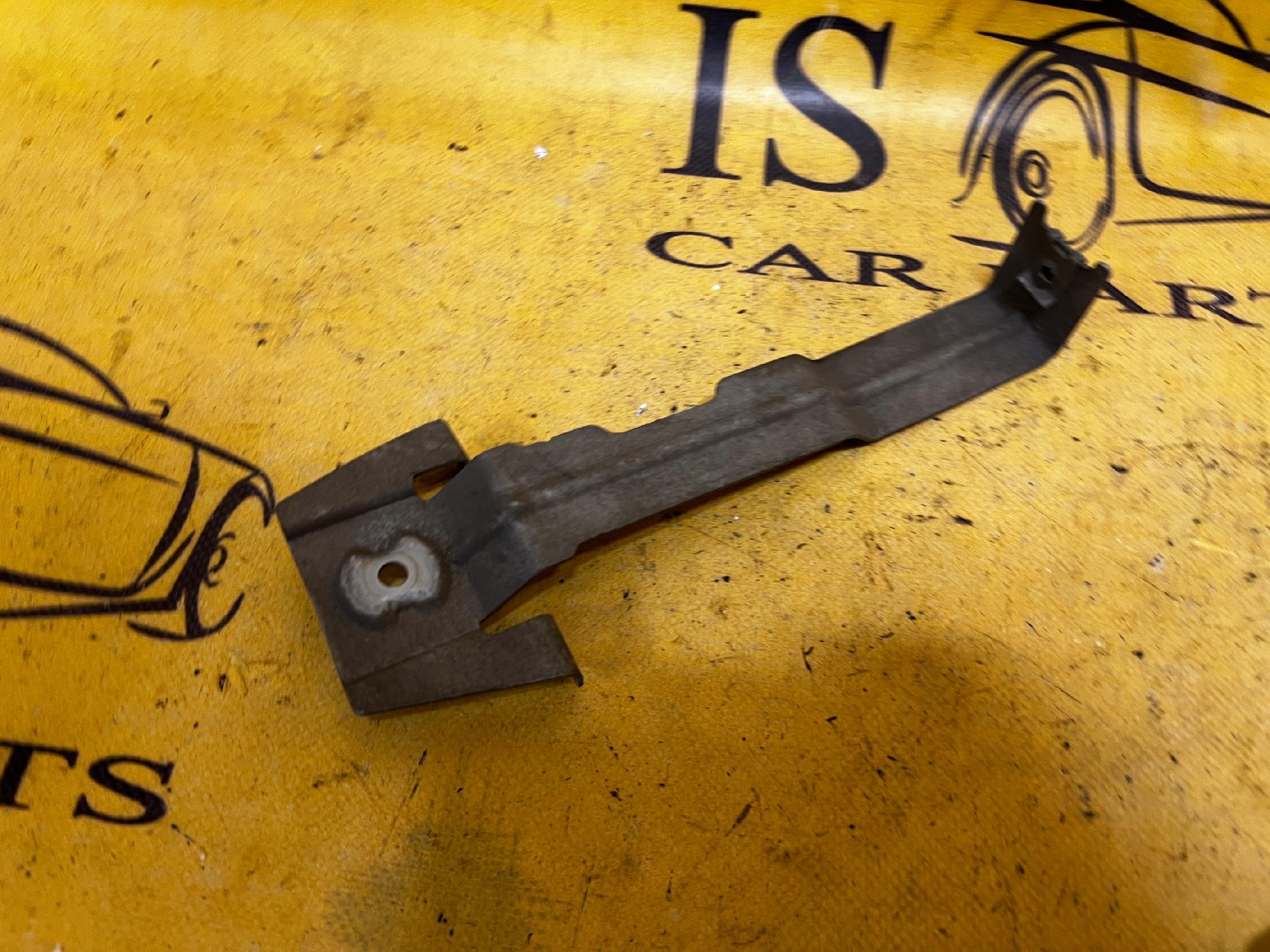 MOCOWANIE ZDERZAKA TYŁ MERCEDES A KLASA W177