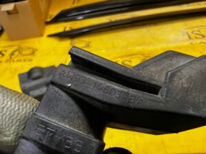 TULEJA USZCZELNIAJĄCA GÓRNA RANGE ROVER VELAR L560