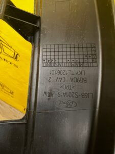 LISTWA DRZWI LEWY PRZÓD FORD KUGA MK3 ESCAPE MK4