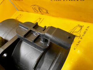 PRZEPŁYWOMIERZ POWIETRZA VOLKSWAGEN GOLF VIII 2.0 TDI