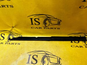 OSŁONA NAKŁADKA LISTWA BŁOTNIK PRAWA AUDI A8 D5 4N