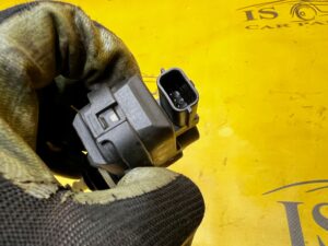 SILNICZEK REGULACJI REFLEKTORA LAMPY PRZÓD DACIA SANDERO III DUSTER II