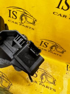 ZAMEK KLAPY BAGAŻNIKA BMW E92 M3 7840617