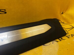 NAKŁADKA LISTWA PROGOWA PRZÓD BMW SERIA 1 F40