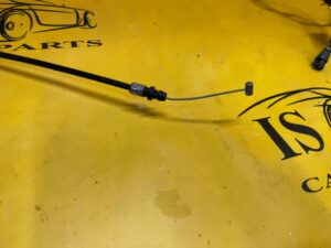 LINKA CIĘGNO MASKI INFINITI Q50