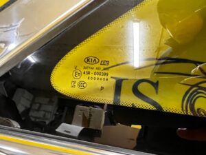 PRAWA SZYBA KAROSERYJNA TYŁ KIA SORENTO III UM