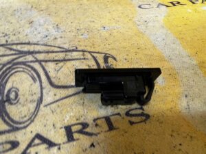 PODŚWIETLENIE LAMPKA PODŚWIETLENIA TABLICY REJESTRACYJNEJ DACIA RENAULT