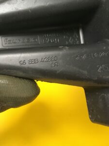 LEWY ŚLIZG MOCOWANIE ZDERZAKA TYŁ PEUGEOT 3008 I