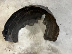 NADKOLE TYŁ LEWE LEWY MERCEDES C-KLASA W206