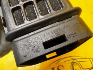 RURA DOLOT POWIETRZA LEWY RANGE ROVER VELAR L560