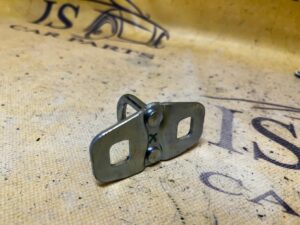 RYGIEL KLAPY BAGAŻNIKA DACIA SANDERO STEPWAY III 2023R