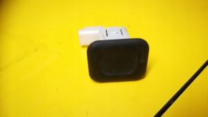 PRZYCISK TYLNEJ KLAPY CITROEN C4 PICASSO II 13R-