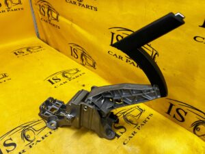 DŹWIGNIA HAMULCA RĘCZNEGO PEUGEOT 308 II T9