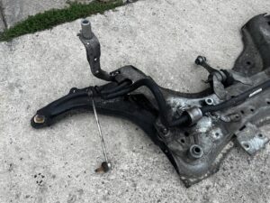 WÓZEK BELKA SANKI ZAWIESZENIE PRZÓD RENAULT CAPTUR I PRZEDLIFT 0.9 TCE