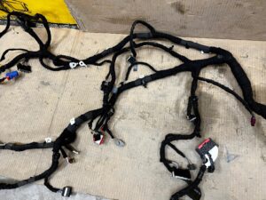 WIĄZKA KABLE KONSOLI FORD KUGA MK3 ESCAPE MK4 USA