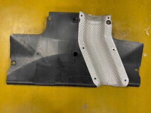 DOLNA OSŁONA TERMICZNA PODWOZIA INFNITI Q30 W156