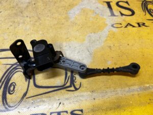 CZUJNIK POZIOMOWANIA ŚWIATEŁ TYŁ LEWY RANGE ROVER VELAR L560