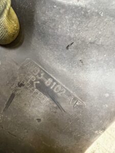 KIEROWNICA POWIETRZA GÓRNA JAGUAR XJ X351